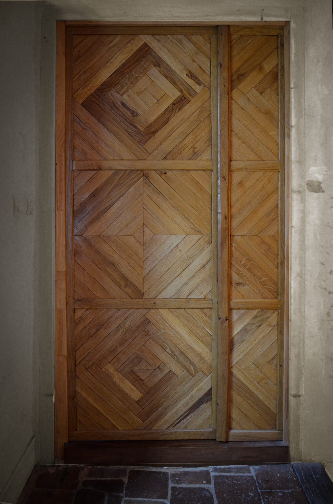Porte en bois sur mesure réalisée par Johan Benetir Design